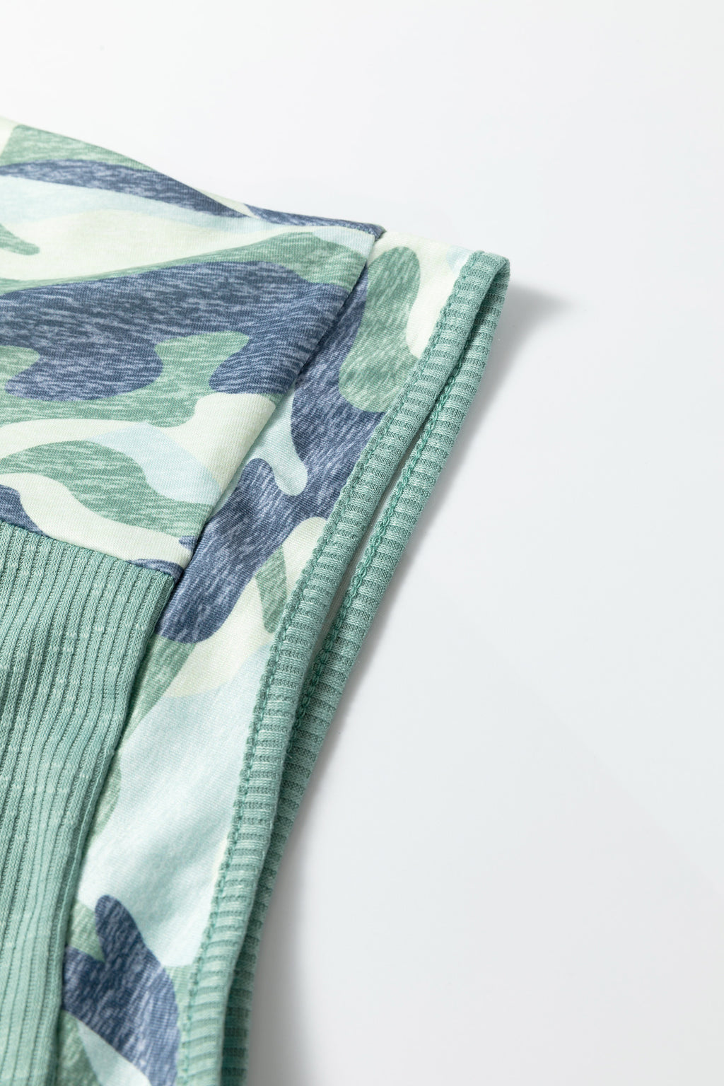 Mist Green Ribbed Camouflage Patchwork Plus Size V Neck Tee