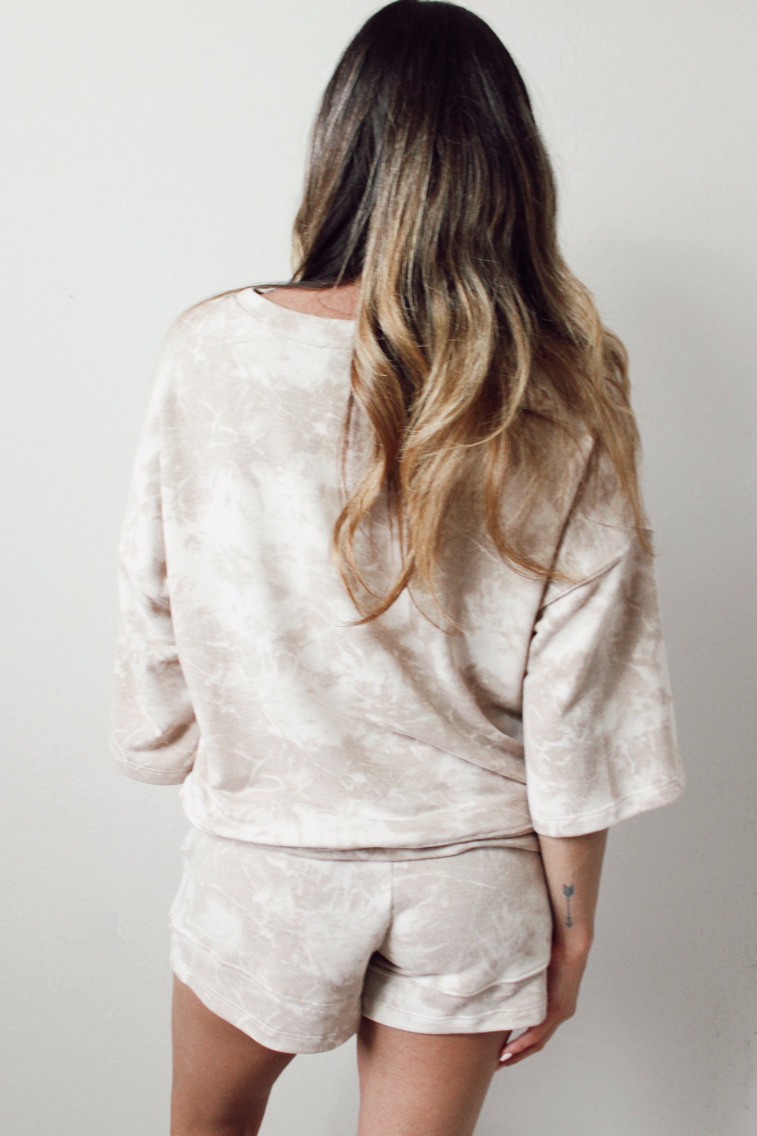 Beige Vintage Tie Dye Bracelet Sleeve Drawstring Elastic Waist 2pcs Short Set