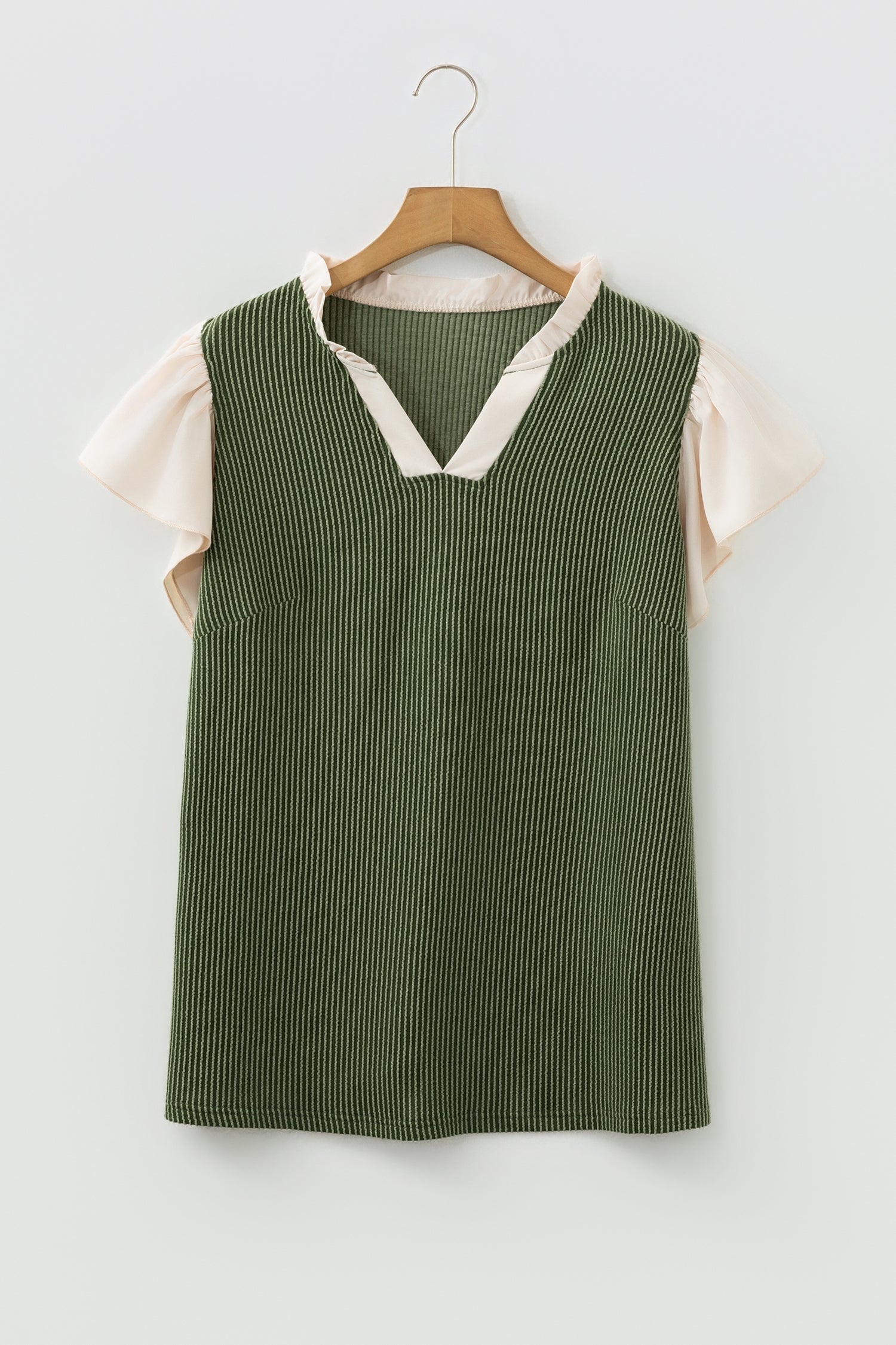 Vineyard Green Plus Size Contrast Frilled Neckline Ruffled Short Sleeve Ribbed Textured Blouse