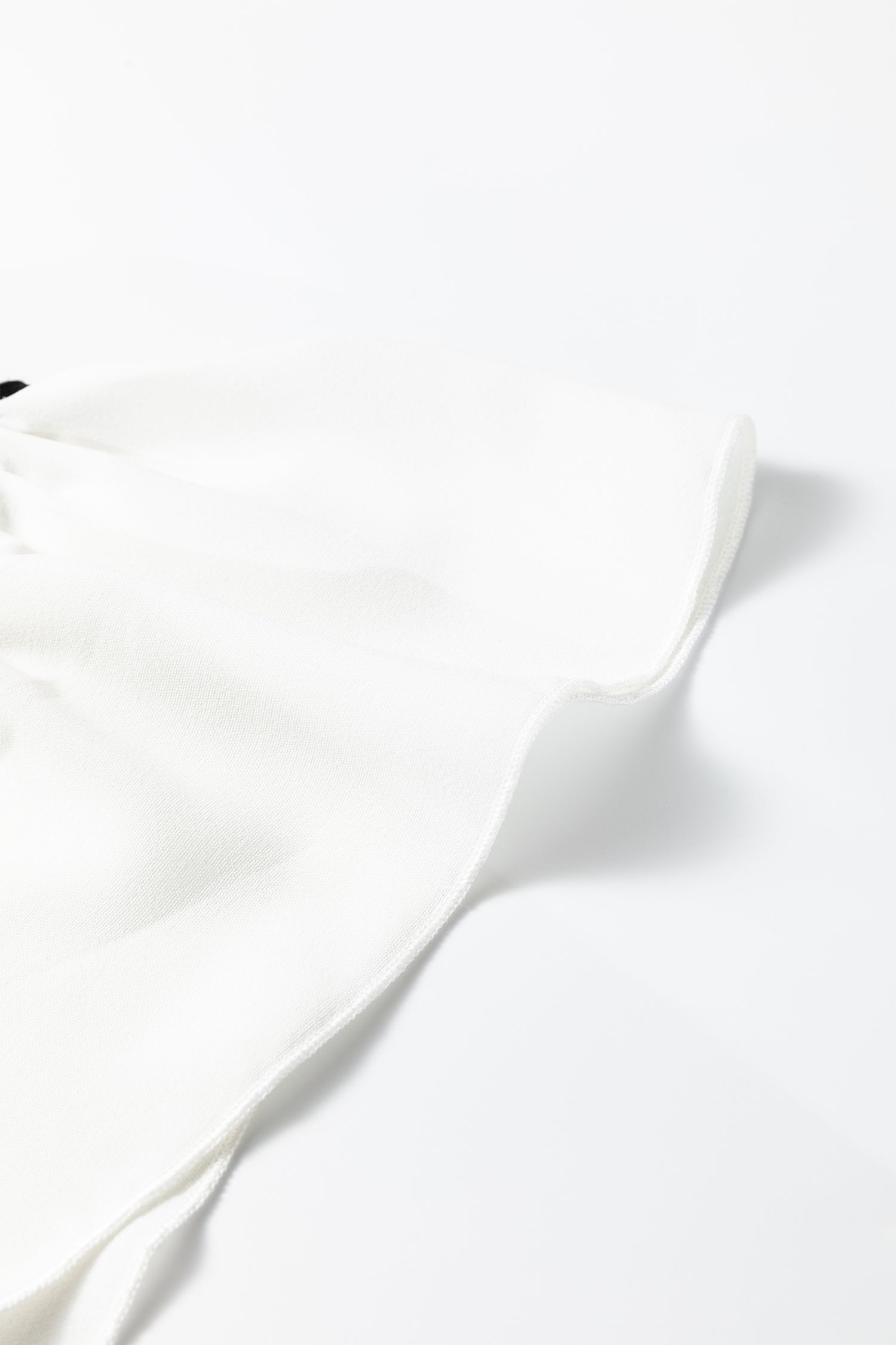 Black Plus Size Contrast Frilled Neckline Ruffled Short Sleeve Ribbed Textured Blouse